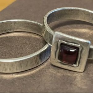 Silpada garnet stack ring, size 6